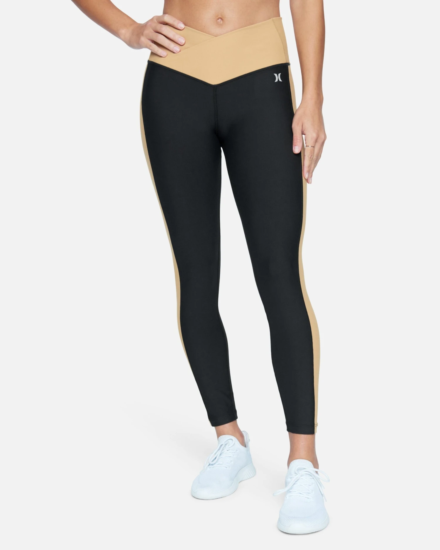 V-SHAPED COLORBLOCK LEGGING 3 V-SHAPED COLORBLOCK LEGGING