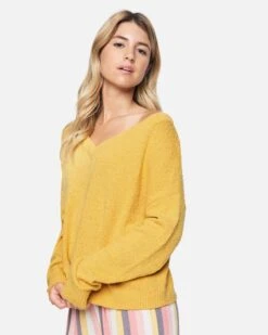 Wear It Both Ways Sweater 10 Wear It Both Ways Sweater -Hurley 3hsl0241 misted yellow 3 v2