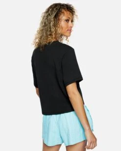 Sig Zane Crop Pocket Short Sleeve Crew 10 Sig Zane Crop Pocket Short Sleeve Crew -Hurley cu1419 black 3 vv3