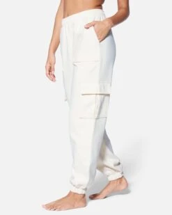 ESSENTIAL FLEECE CARGO JOGGER PANT -Hurley dz24a195 cream 3 dcc8f829 7c3f 4e17 b19a a549cb3fc56b