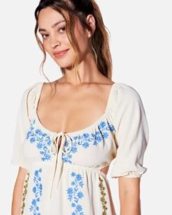 Brittany Embroidered Dress -Hurley hu037d3 white 4